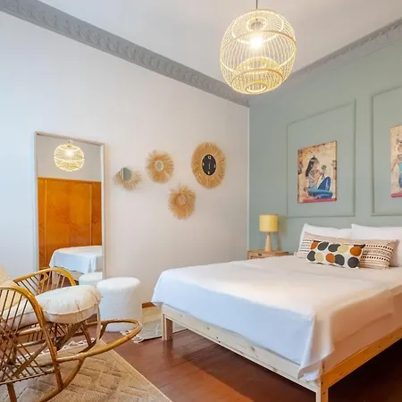 With Balcony Close To Taksim In Cihangir Istanbul