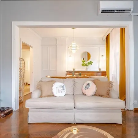 With Balcony Close To Taksim In Cihangir