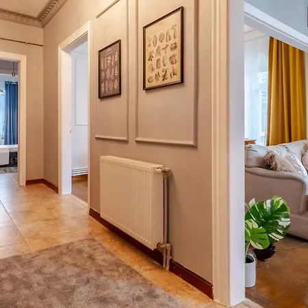 With Balcony Close To Taksim In Cihangir